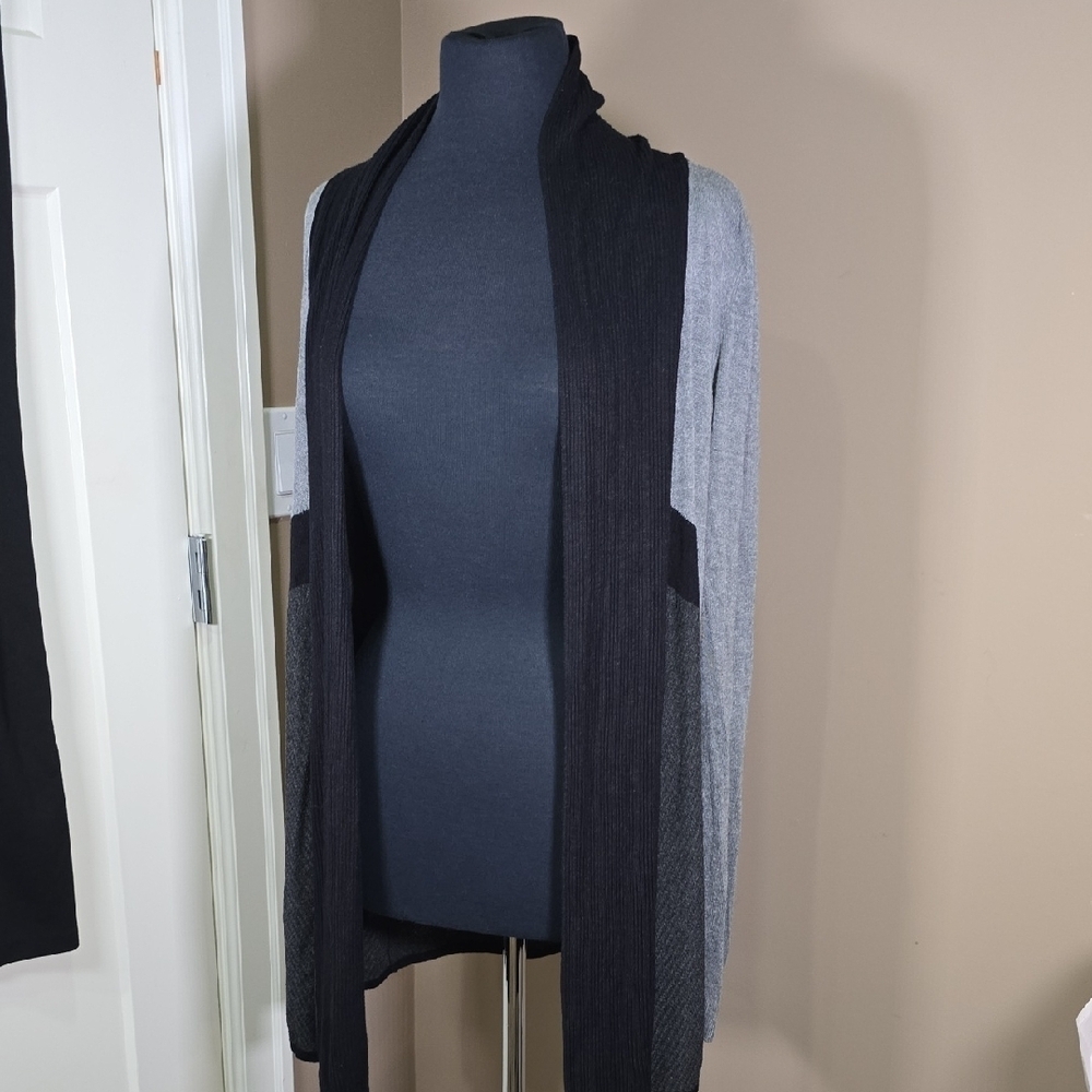 Elegant Gray and Black Women's Sweater